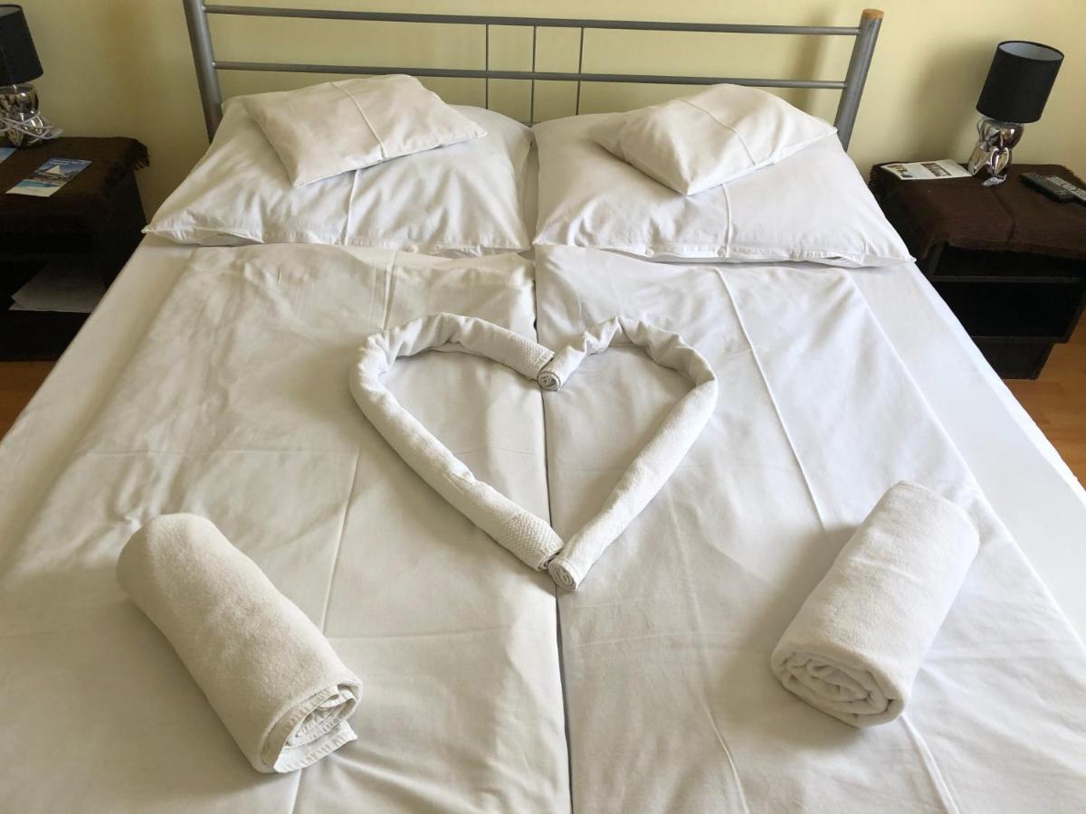 Hotel Oroszlan Szigetvár Buitenkant foto