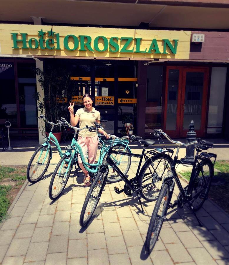 Hotel Oroszlan Szigetvár Buitenkant foto