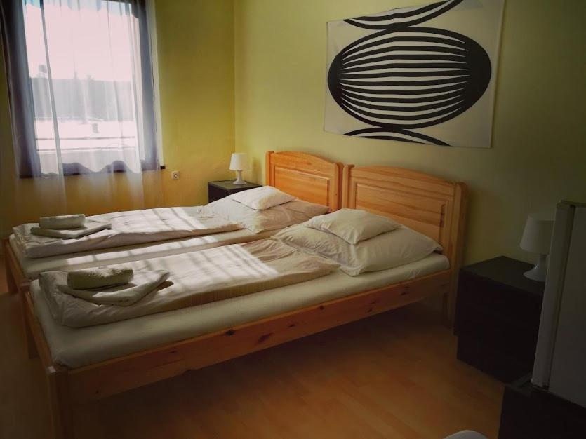 Hotel Oroszlan Szigetvár Buitenkant foto